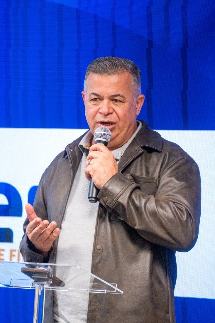 Fernando Kerr on the NWX Arena stage